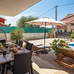 וילה Leonardo By