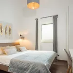 וילה Leonardo By פורץ