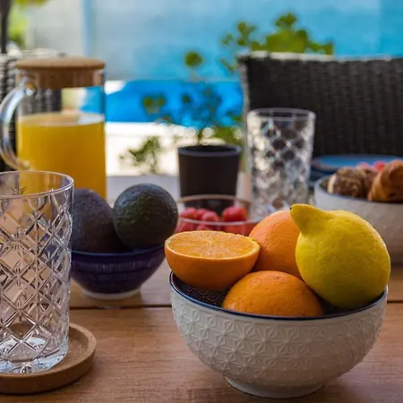 别墅 Leonardo By *